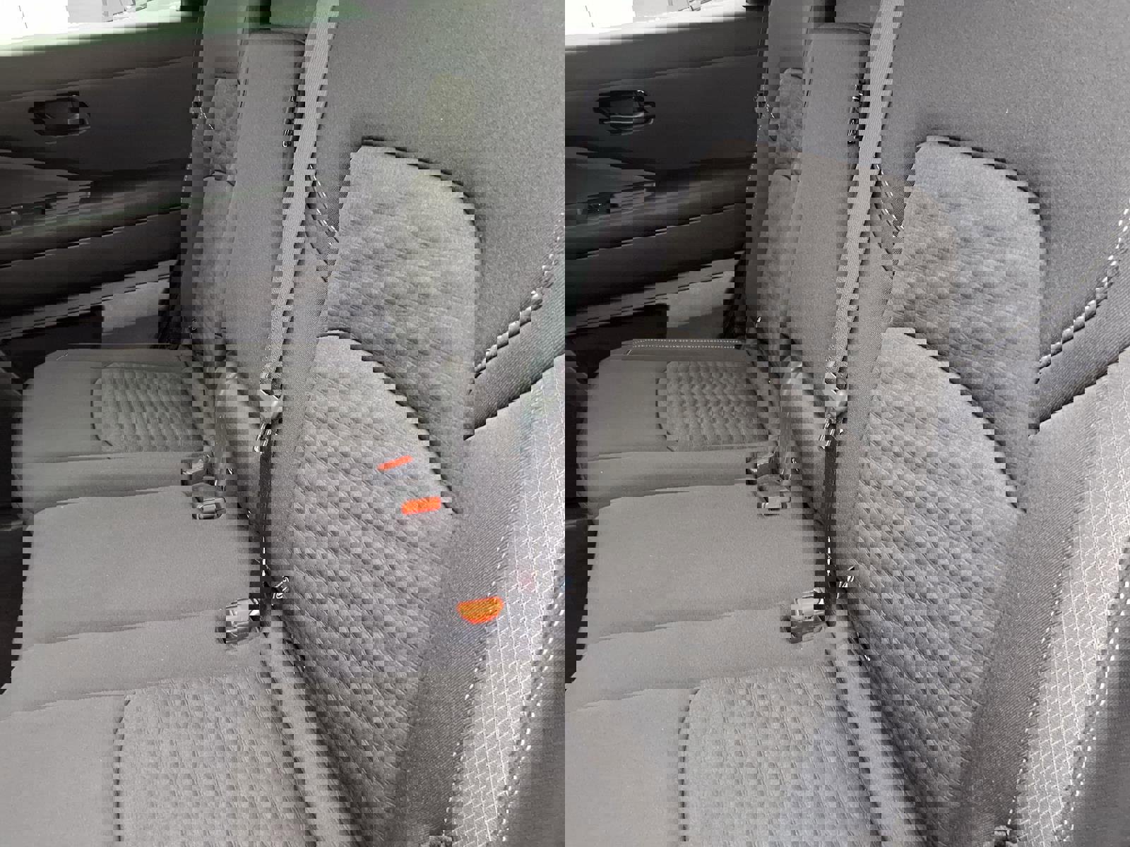 Used 2024 Nissan Pathfinder SV image 7