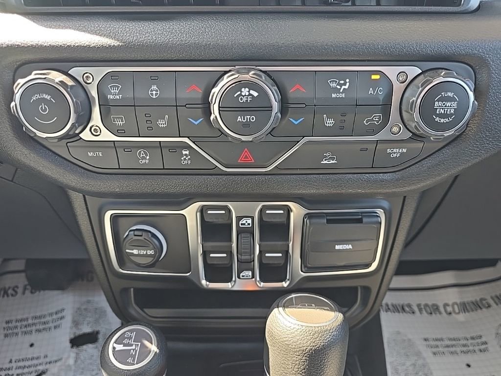 New 2026 Jeep Gladiator Sport AWD/4WD image 34