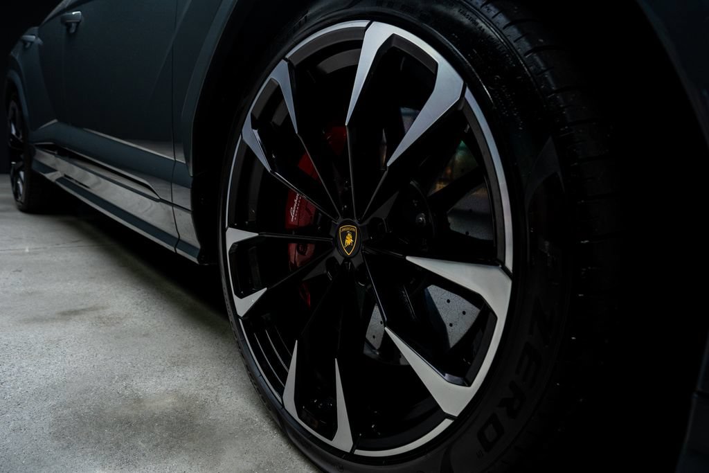 Used 2023 Lamborghini Urus S AWD/4WD image 15
