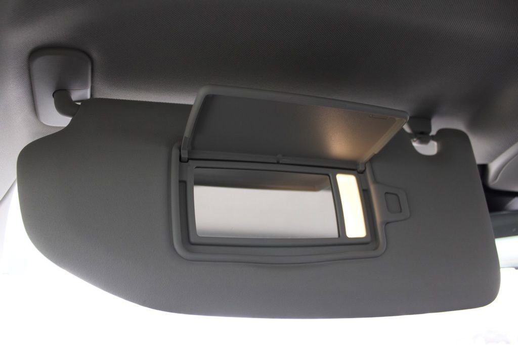 Used 2024 Volvo S60 B5 Plus image 43