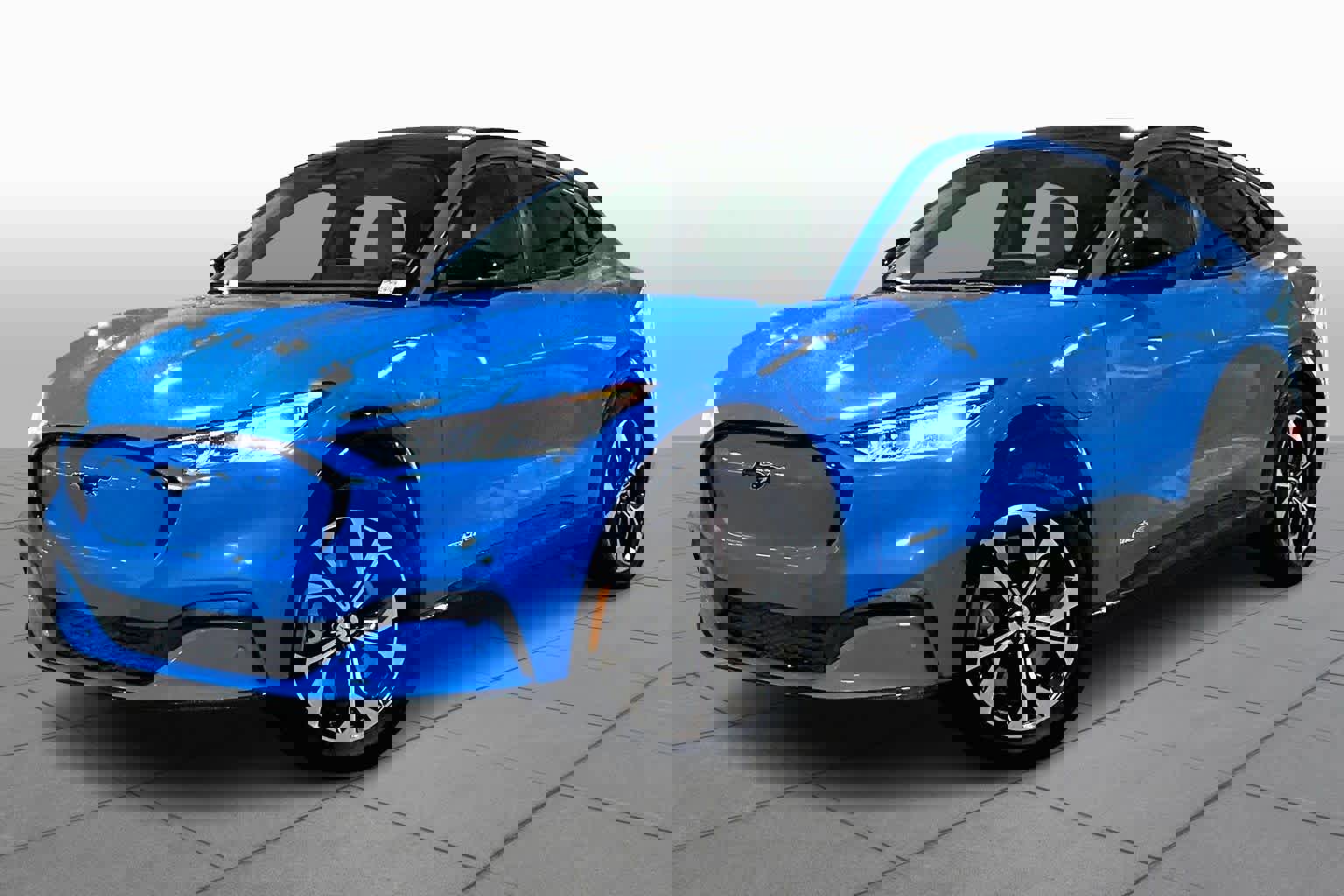 Used 2023 Ford Mustang Mach-E Premium image 2