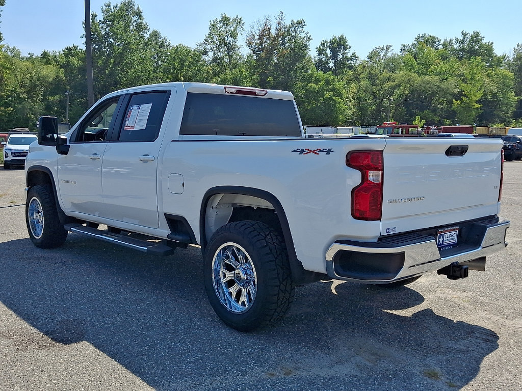 Used 2025 Chevrolet Silverado 2500 LT w/ Convenience Package AWD/4WD image 8