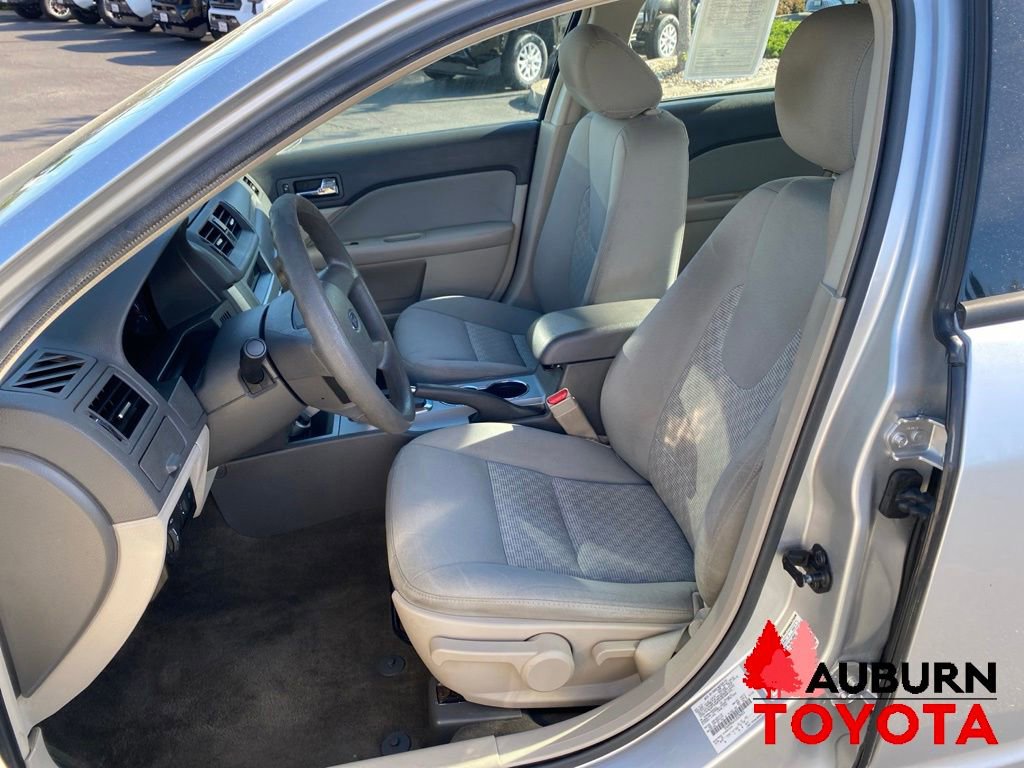 Used 2012 Ford Fusion S FWD image 19