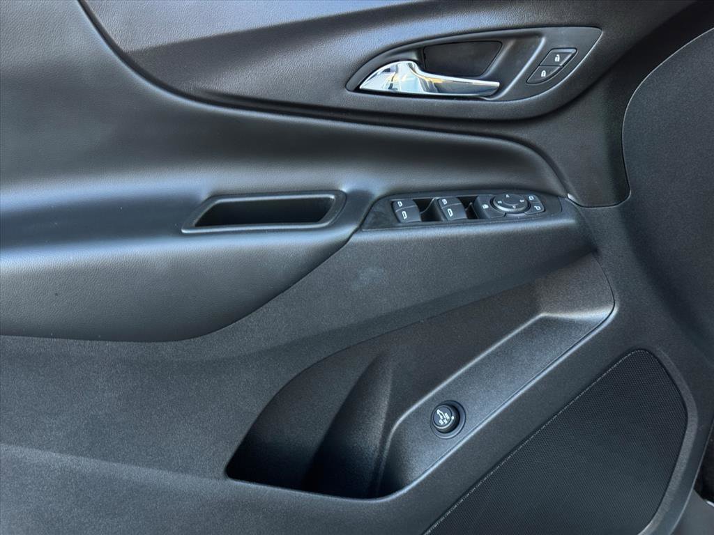 Used 2021 Chevrolet Equinox LT image 14