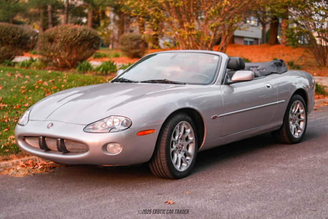 Used 2001 Jaguar XK8 Convertible RWD image 14