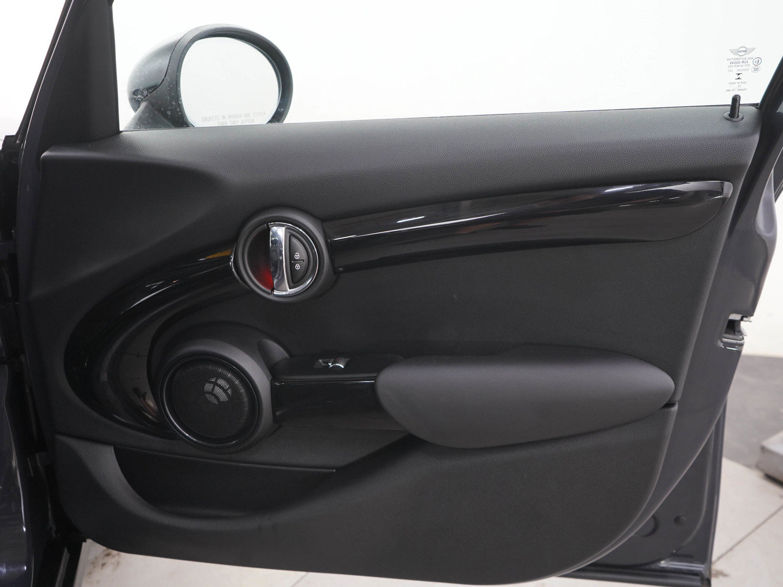 Used 2016 MINI Cooper S FWD image 9