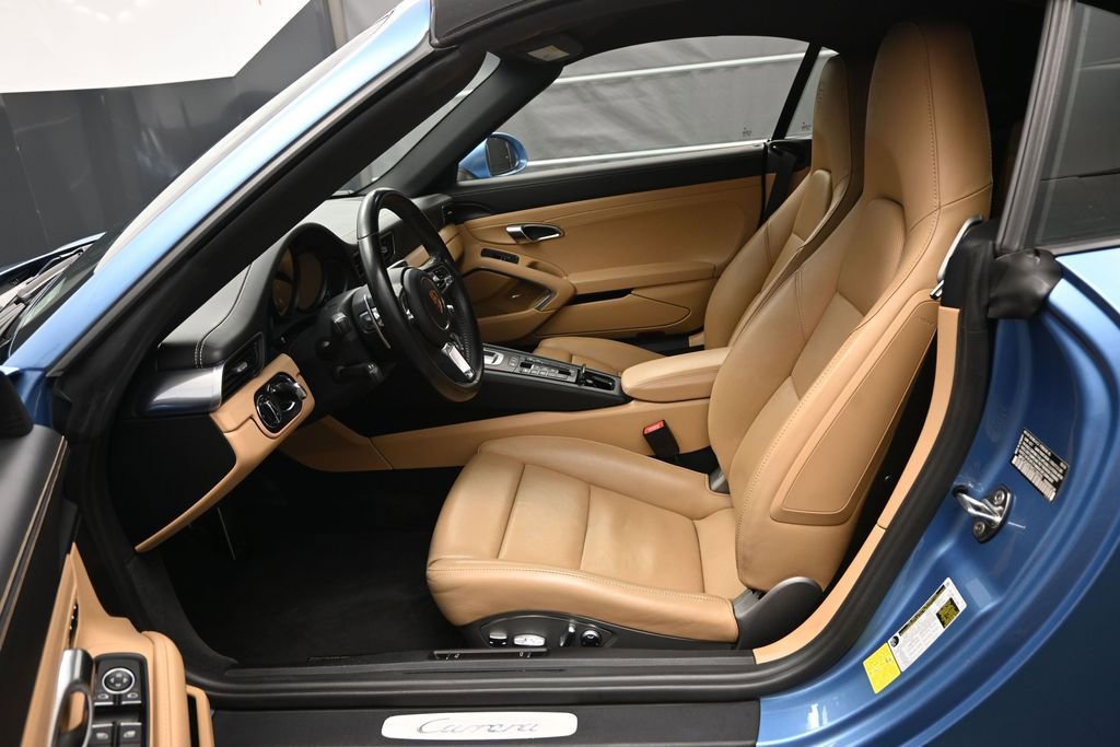 Certified 2019 Porsche 911 Carrera RWD image 5