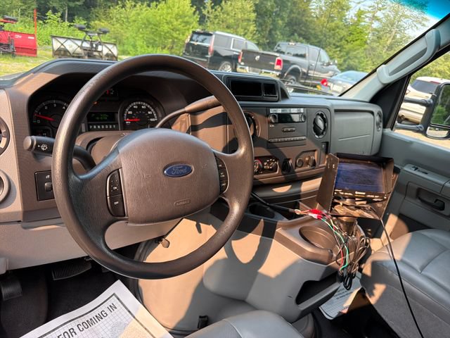 Used 2015 Ford E-350 and Econoline 350 Super Duty w/ Power Windows & Locks Group RWD image 13