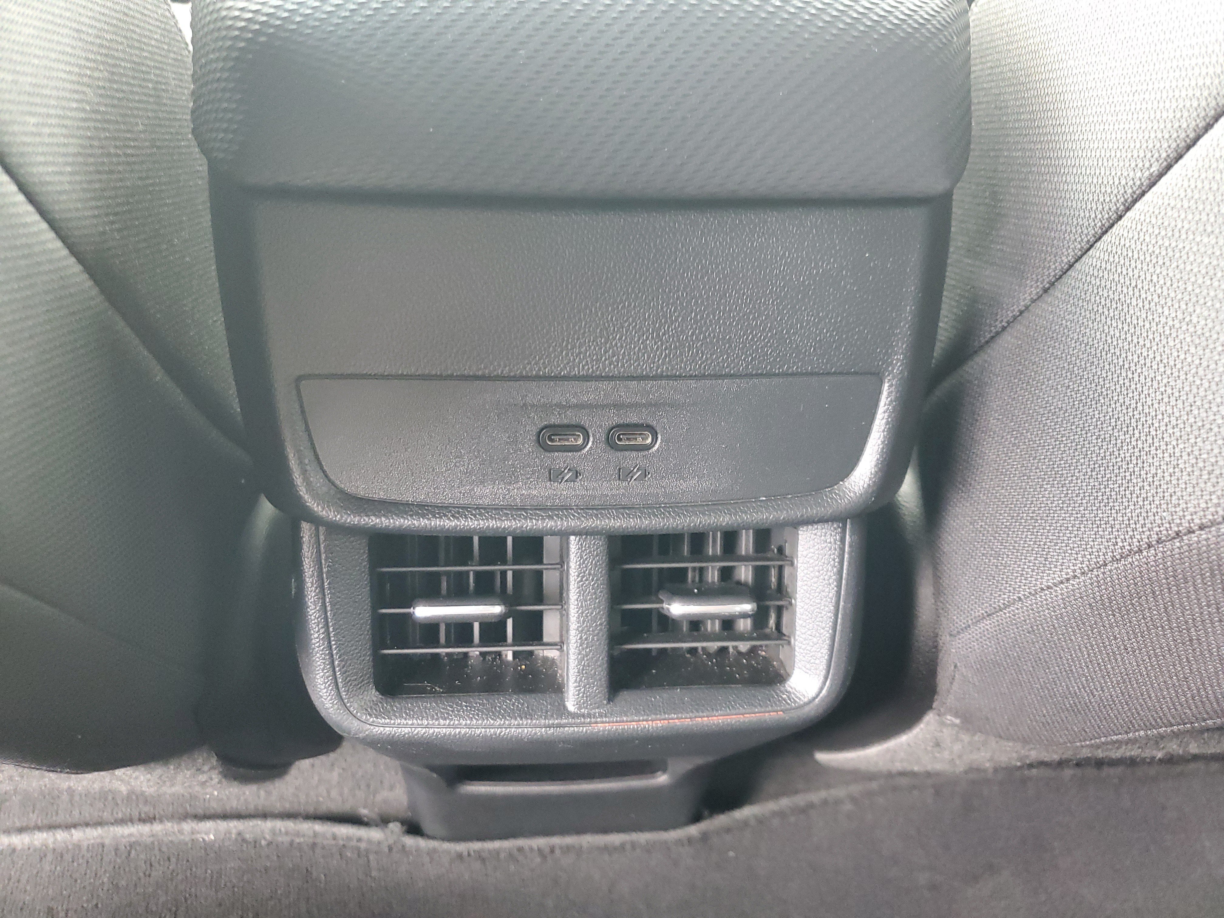 Used 2026 Chevrolet Equinox LT FWD image 12