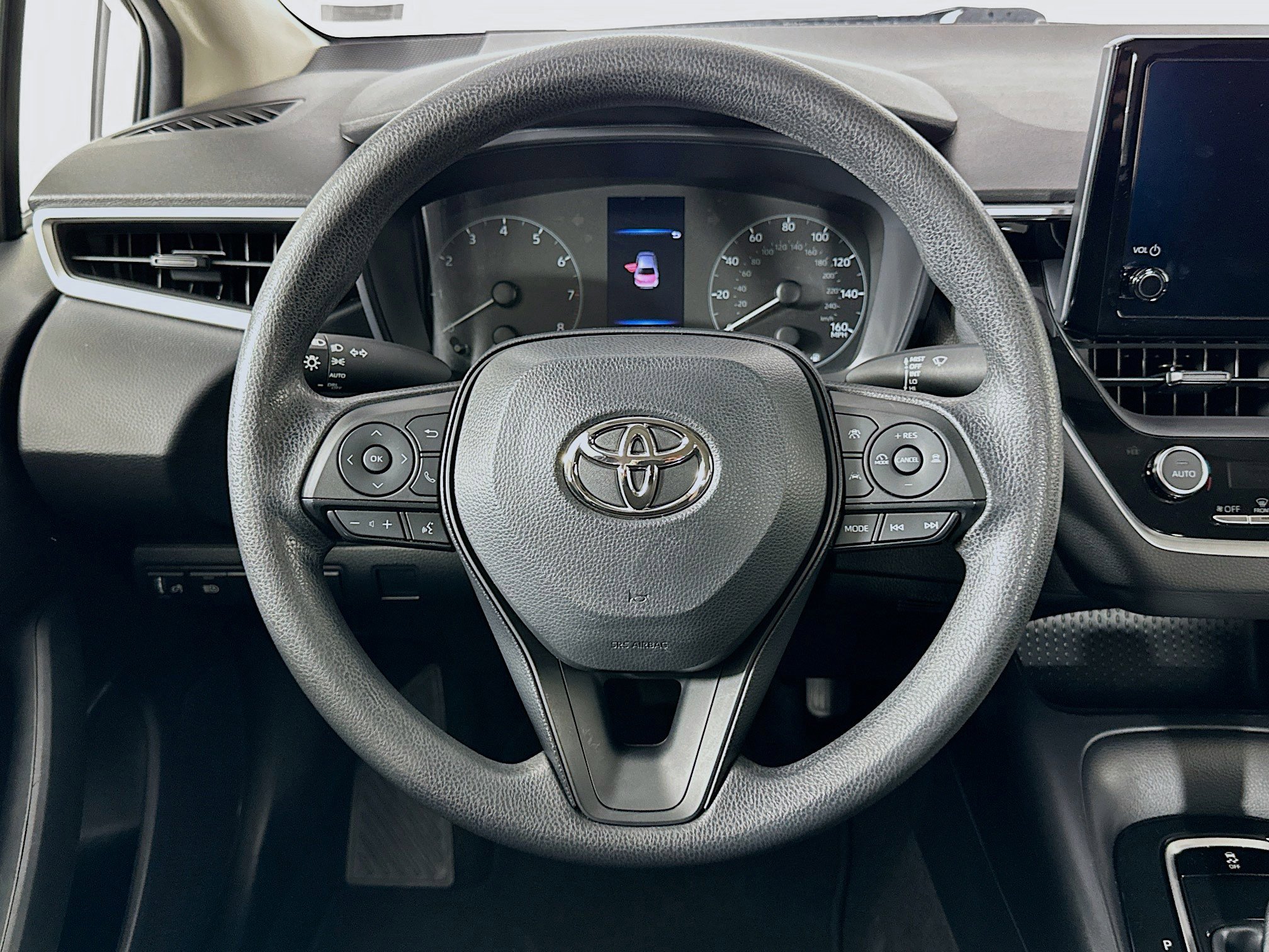 Used 2023 Toyota Corolla LE w/ Carpet Mat Package (TMS) image 17