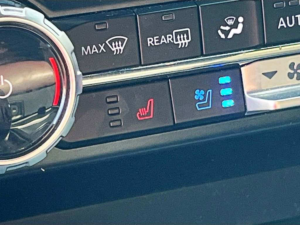 Used 2023 Ford F150 Lariat AWD/4WD image 21