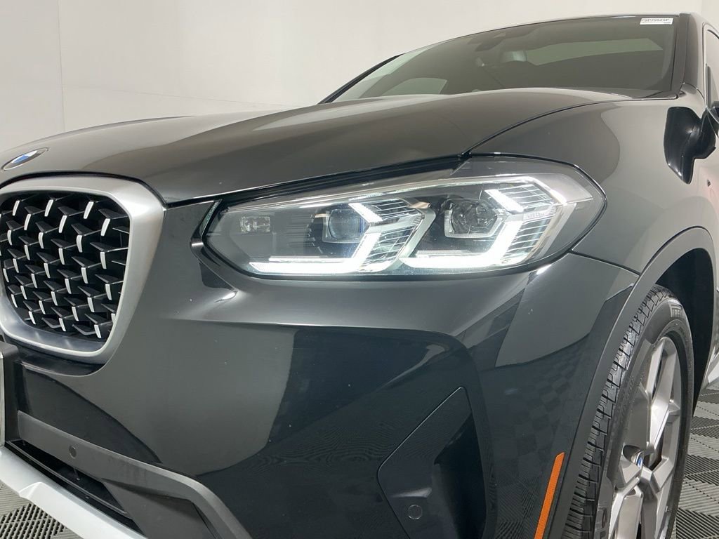 Certified 2023 BMW X4 xDrive30i w/ Convenience Package image 8