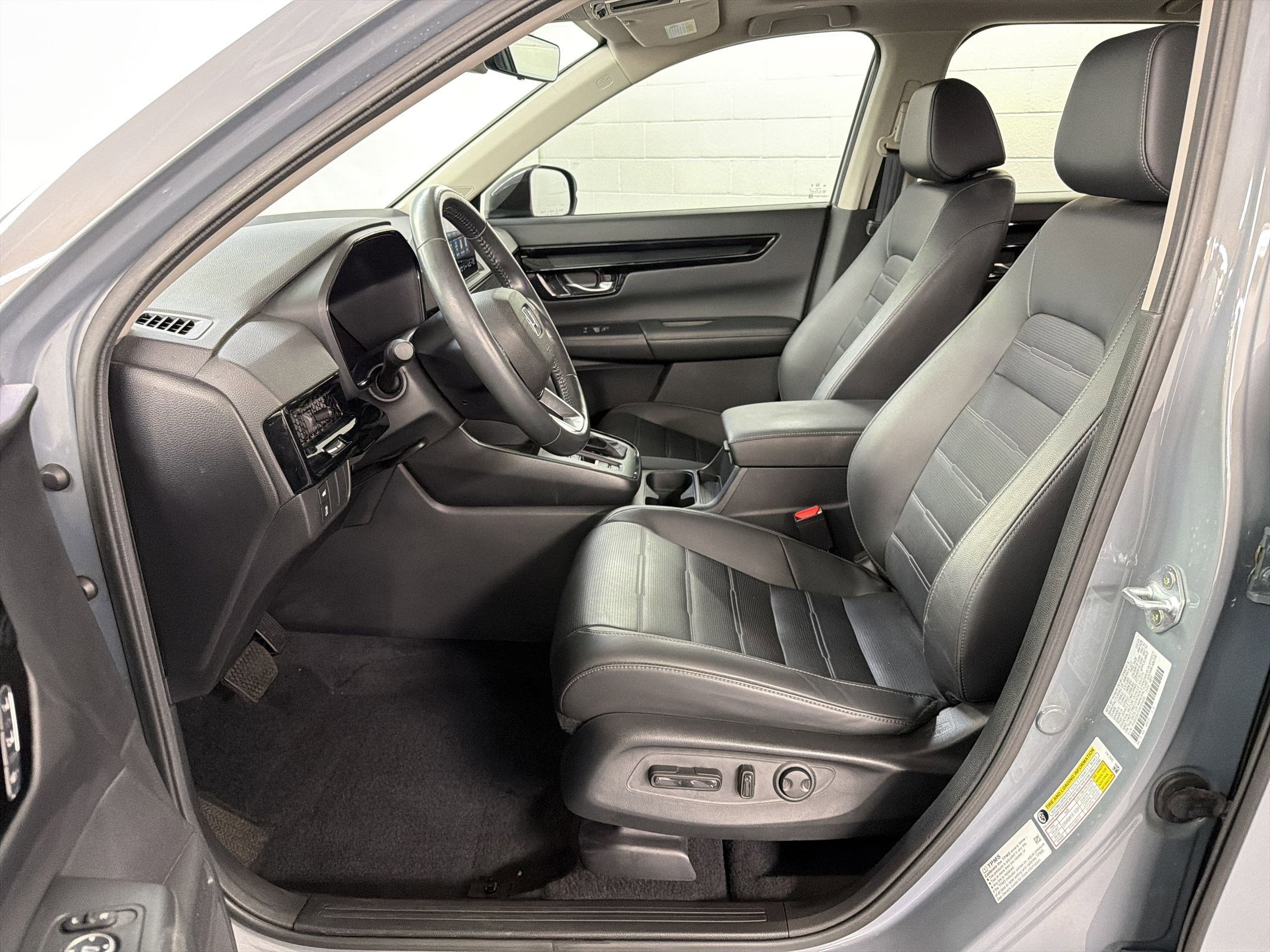 Certified 2023 Honda CR-V EX-L image 5
