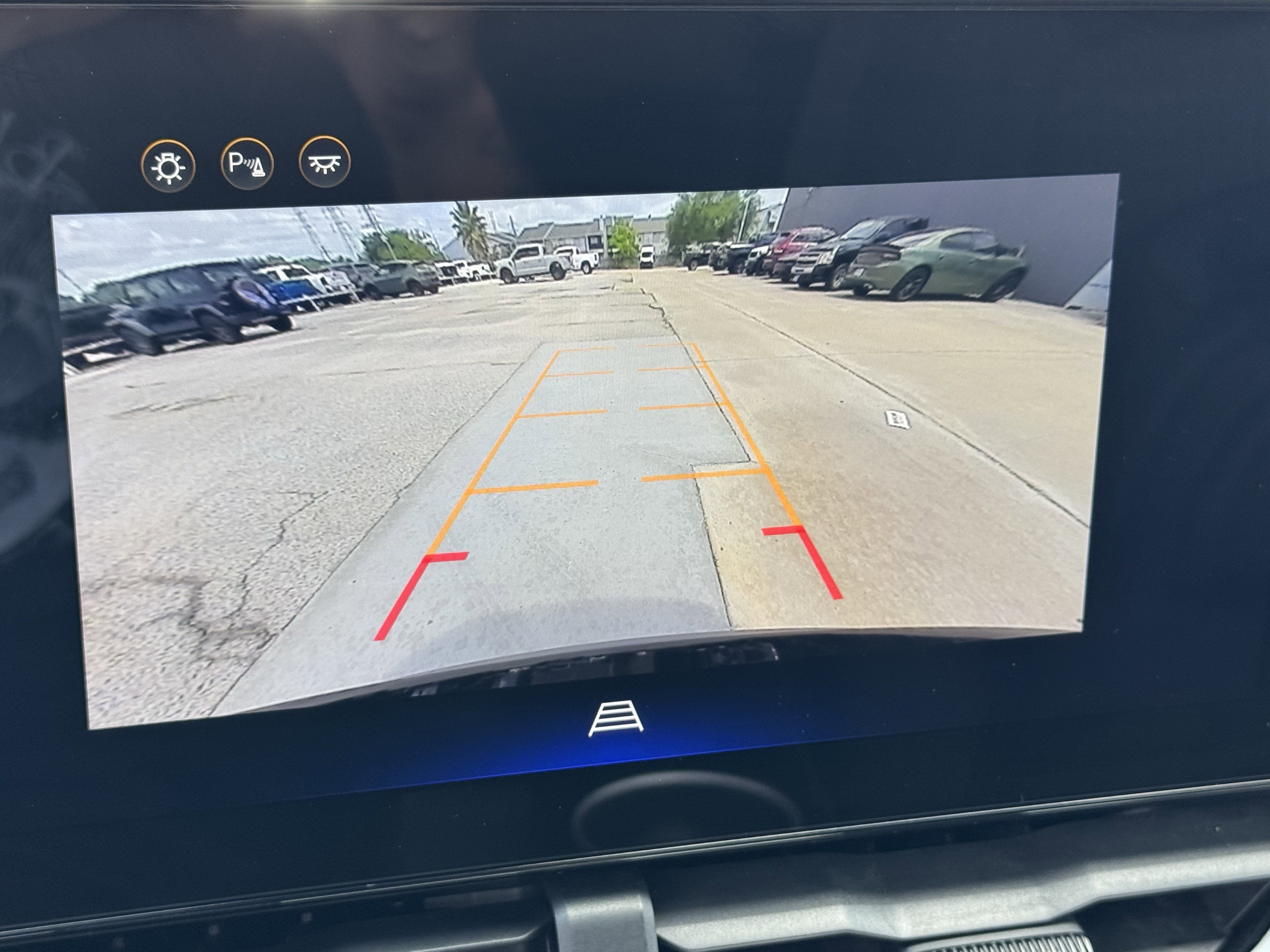 Used 2025 Chevrolet Equinox LT FWD image 20