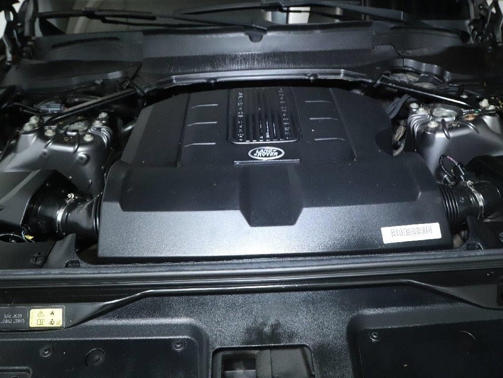 Used 2017 Land Rover Discovery SE AWD/4WD image 40