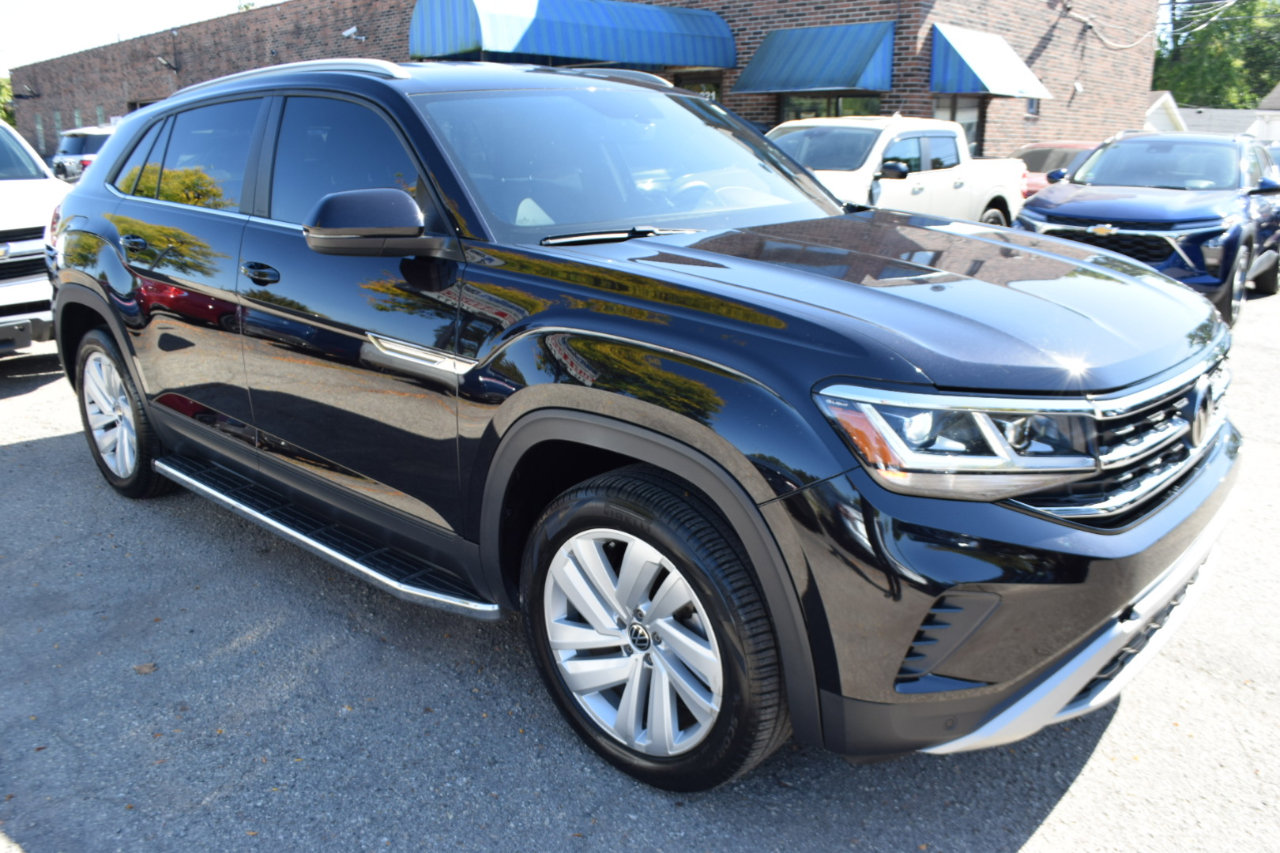 Used 2022 Volkswagen Atlas Cross Sport SE image 4
