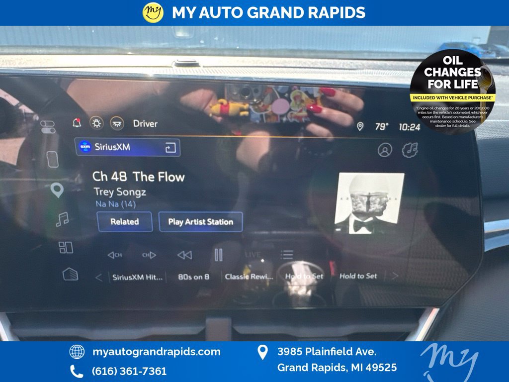Used 2026 Chevrolet Equinox LT AWD/4WD image 21