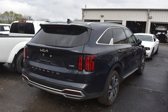 Used 2022 Kia Sorento SX image 3