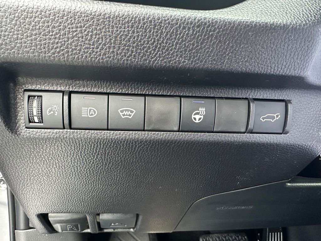 New 2025 Toyota RAV4 XLE image 22