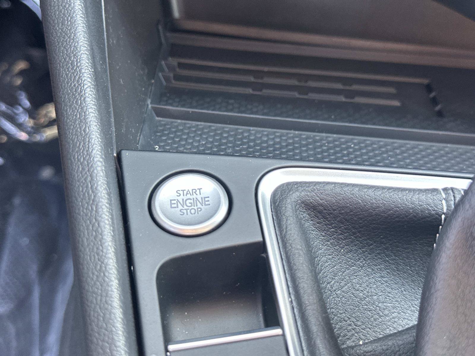 New 2026 Volkswagen Jetta SE FWD image 18