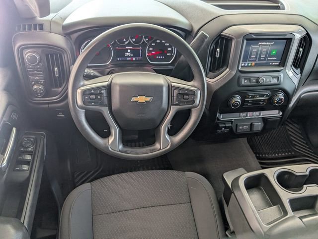 Used 2022 Chevrolet Silverado 2500 Custom w/ Custom Value Package image 8