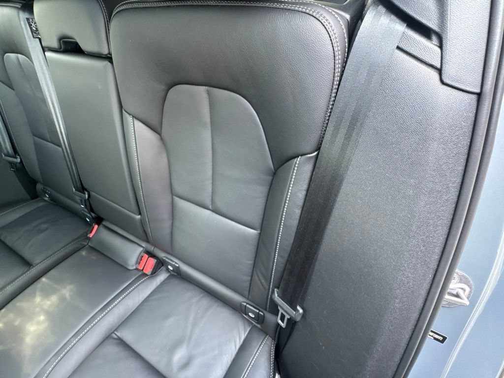 Used 2023 Volvo XC40 B5 Plus AWD/4WD image 52