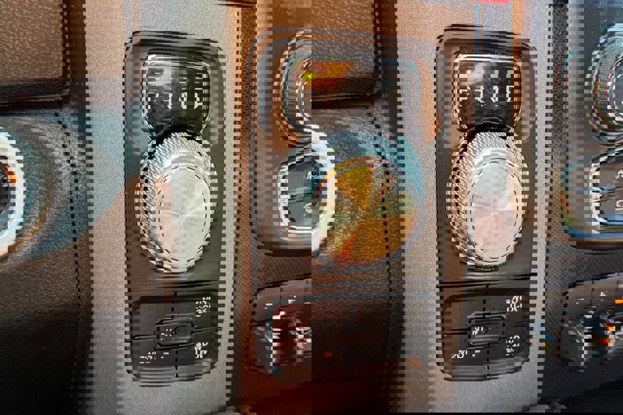 Used 2017 RAM 1500 Rebel w/ Luxury Group image 33