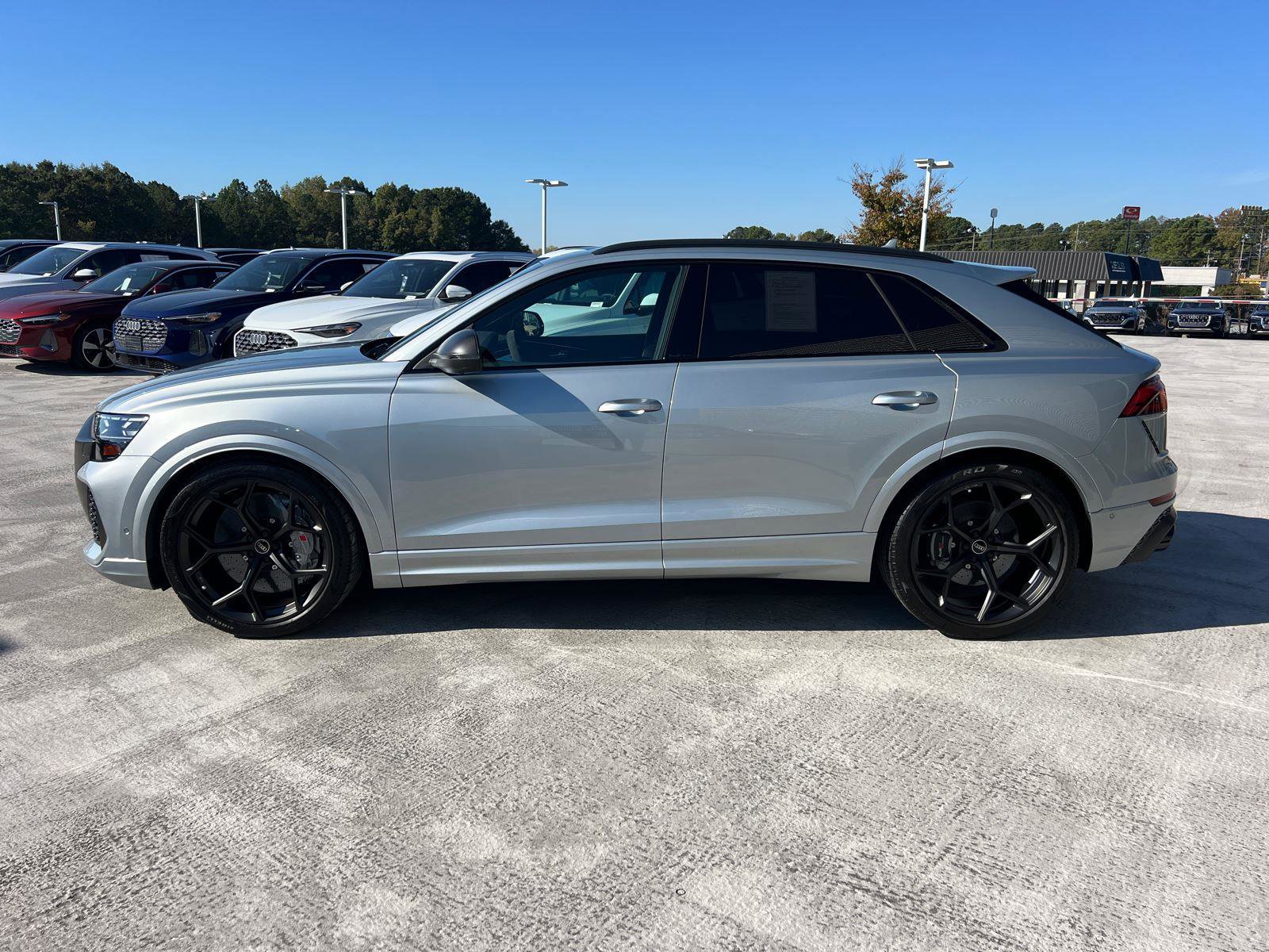 Used 2025 Audi RS Q8 performance image 8