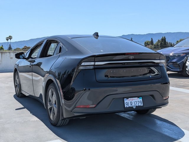 Used 2024 Toyota Prius Prime SE image 7