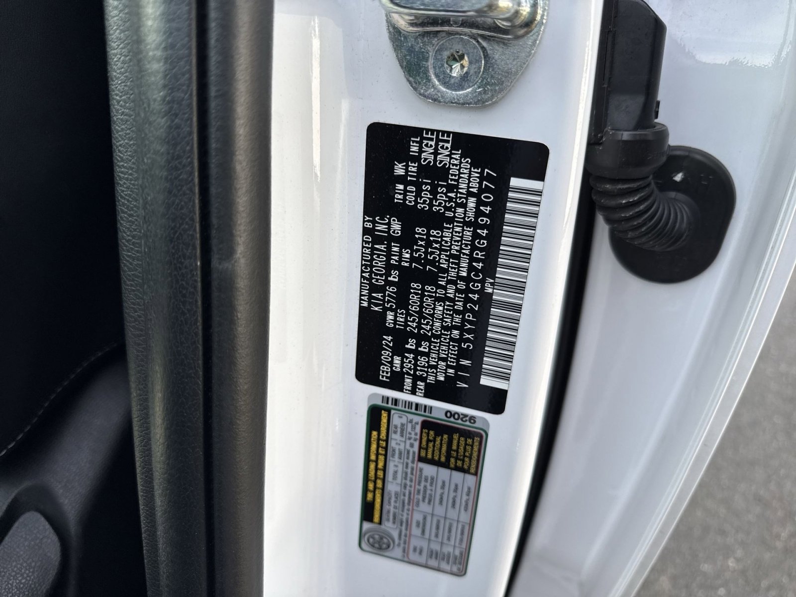 Used 2024 Kia Telluride LX image 29