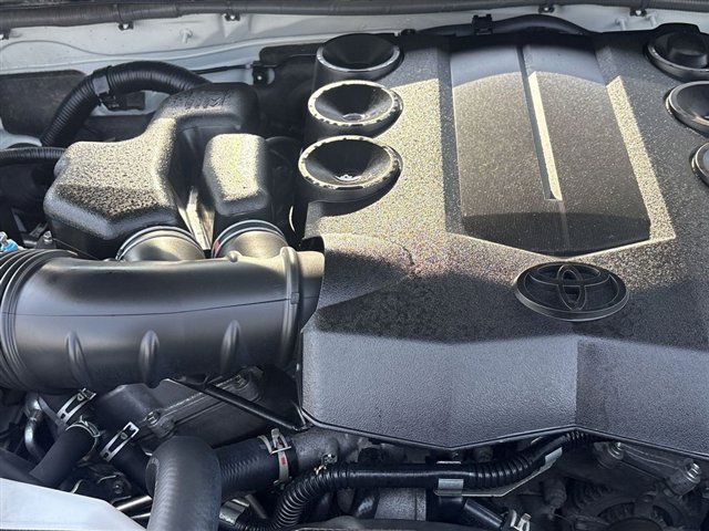 Used 2020 Toyota 4Runner SR5 Premium w/ Moonroof Package AWD/4WD image 30