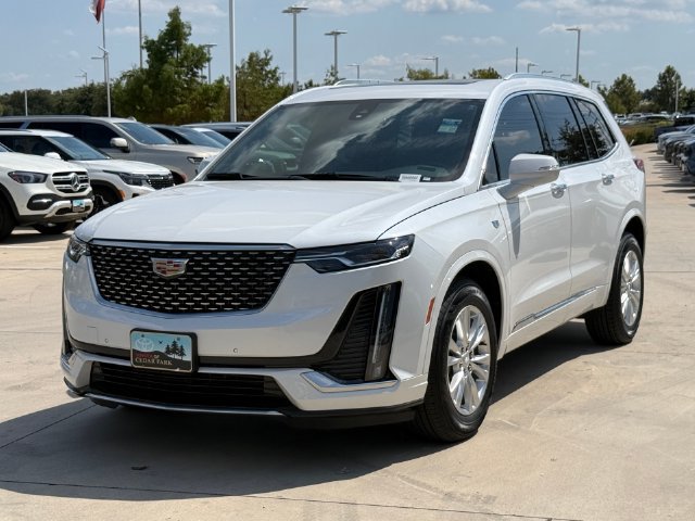 Used 2024 Cadillac XT6 Luxury w/ LPO, Floor Liner Package FWD image 9