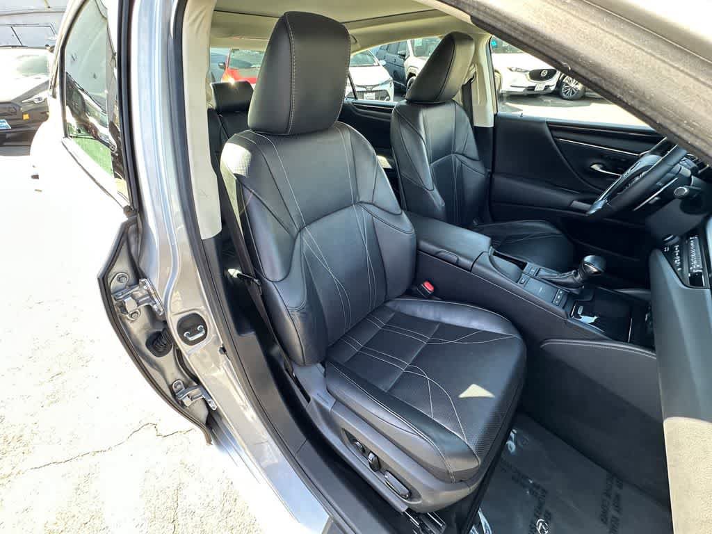 Used 2020 Lexus ES 350 w/ Luxury Package image 15