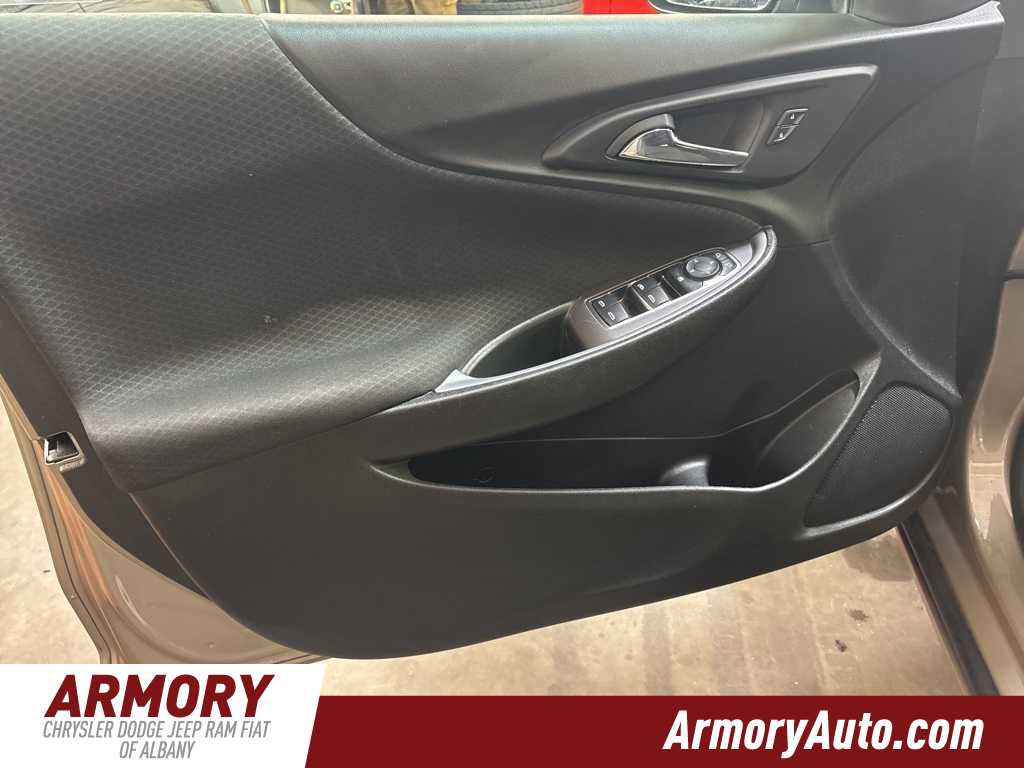 Used 2023 Chevrolet Malibu LT image 7