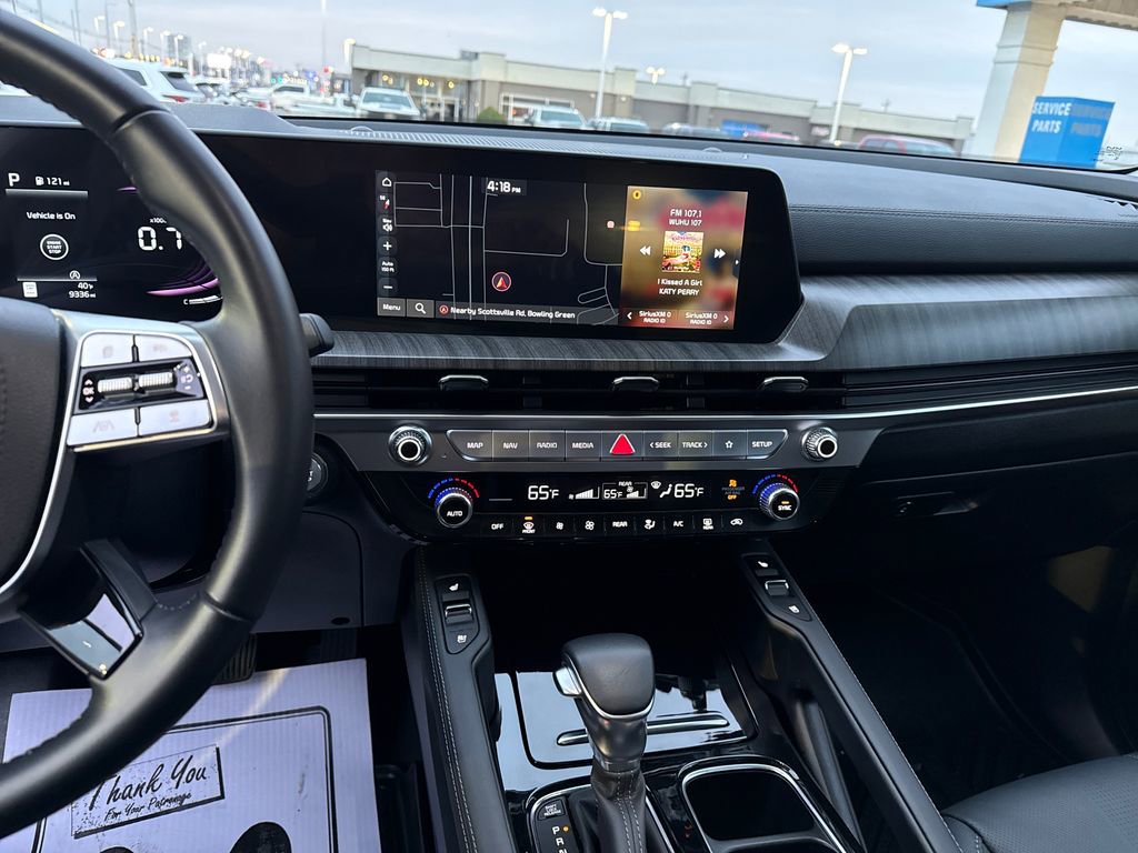 Used 2025 Kia Telluride EX w/ EX Captain's Chair Package image 20