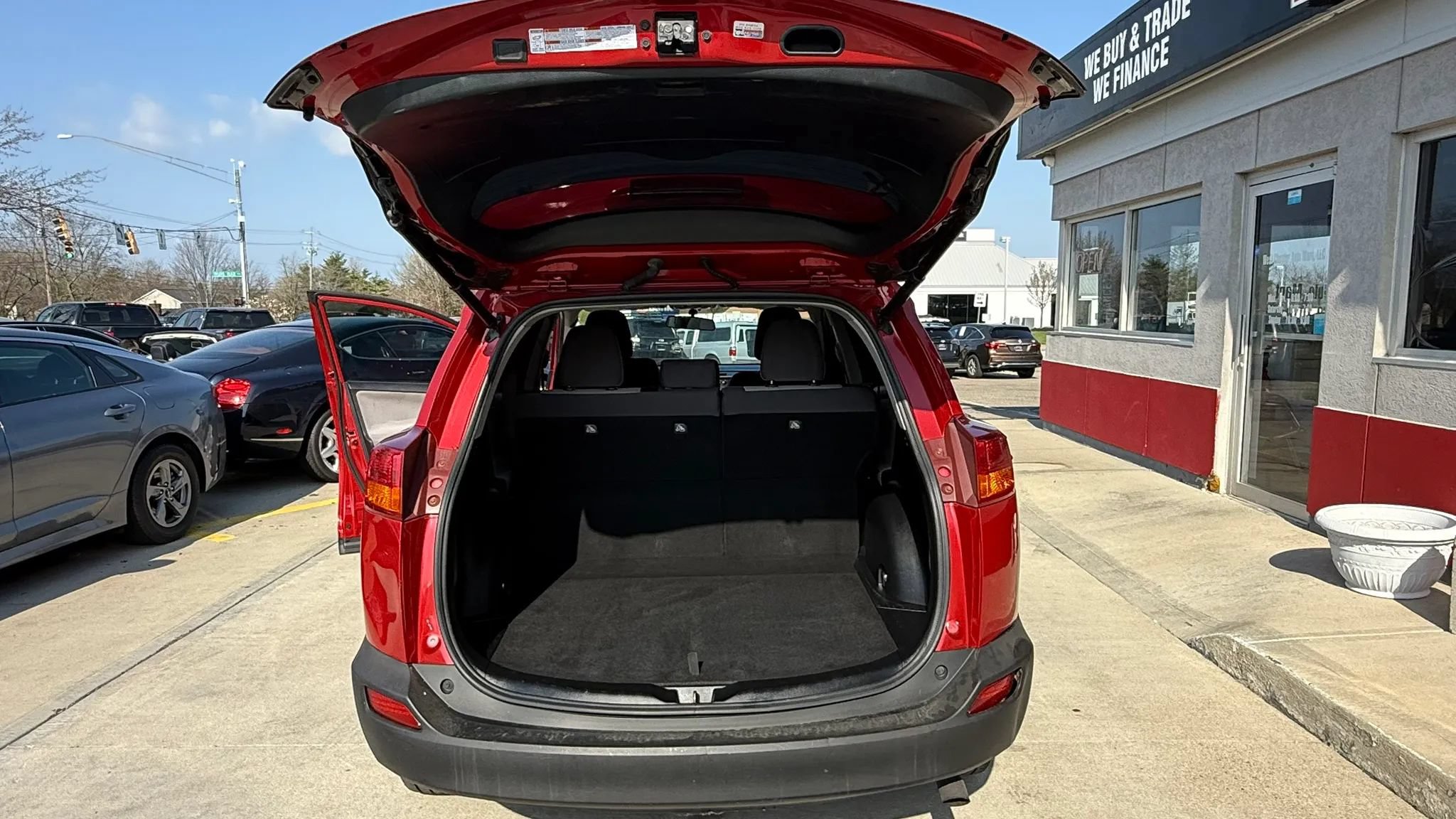 Used 2015 Toyota RAV4 XLE AWD/4WD image 18