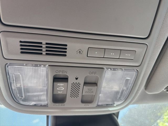 Used 2016 Honda Odyssey EX-L image 34