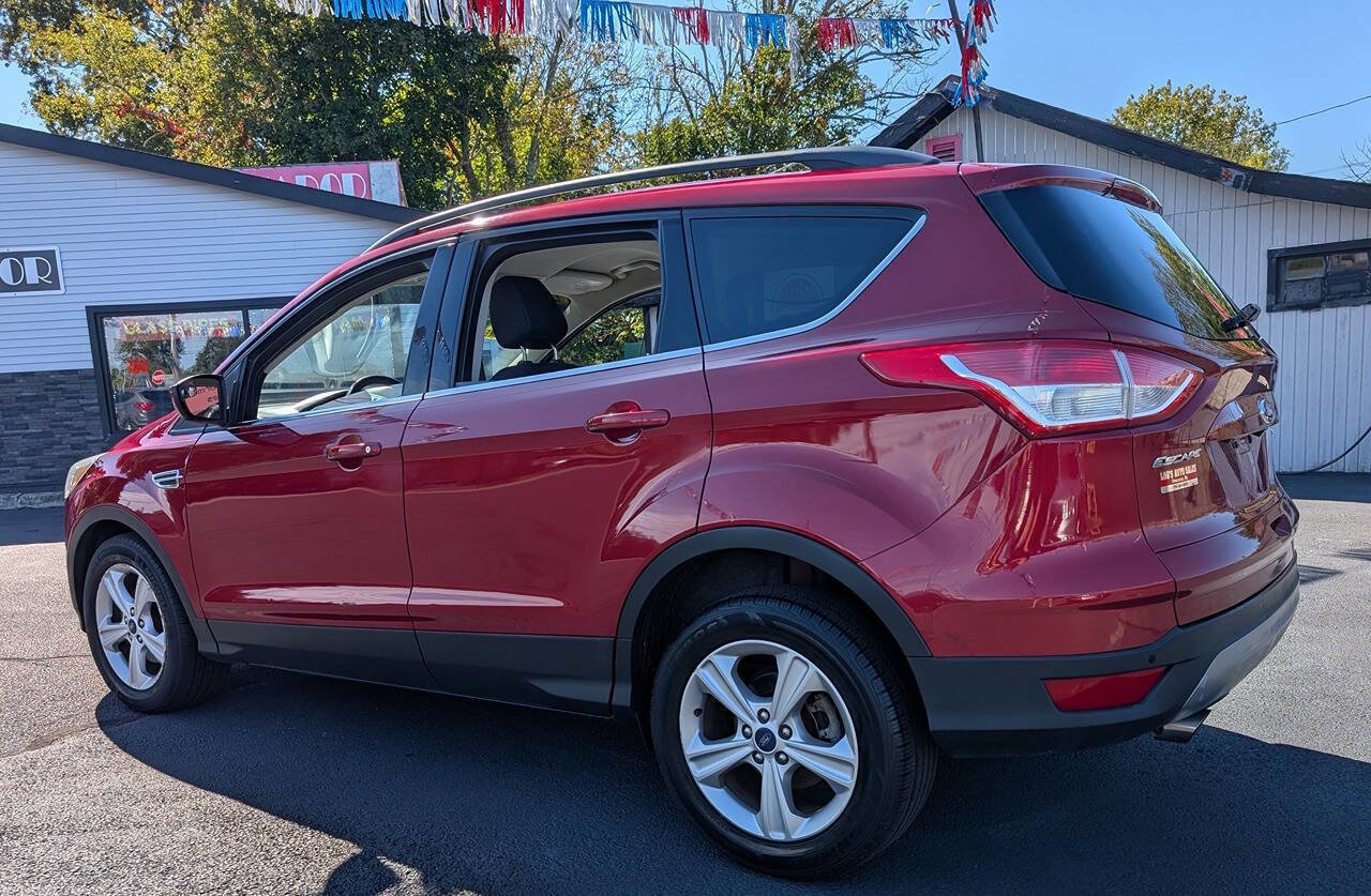 Used 2016 Ford Escape SE w/ Equipment Group 201A image 5