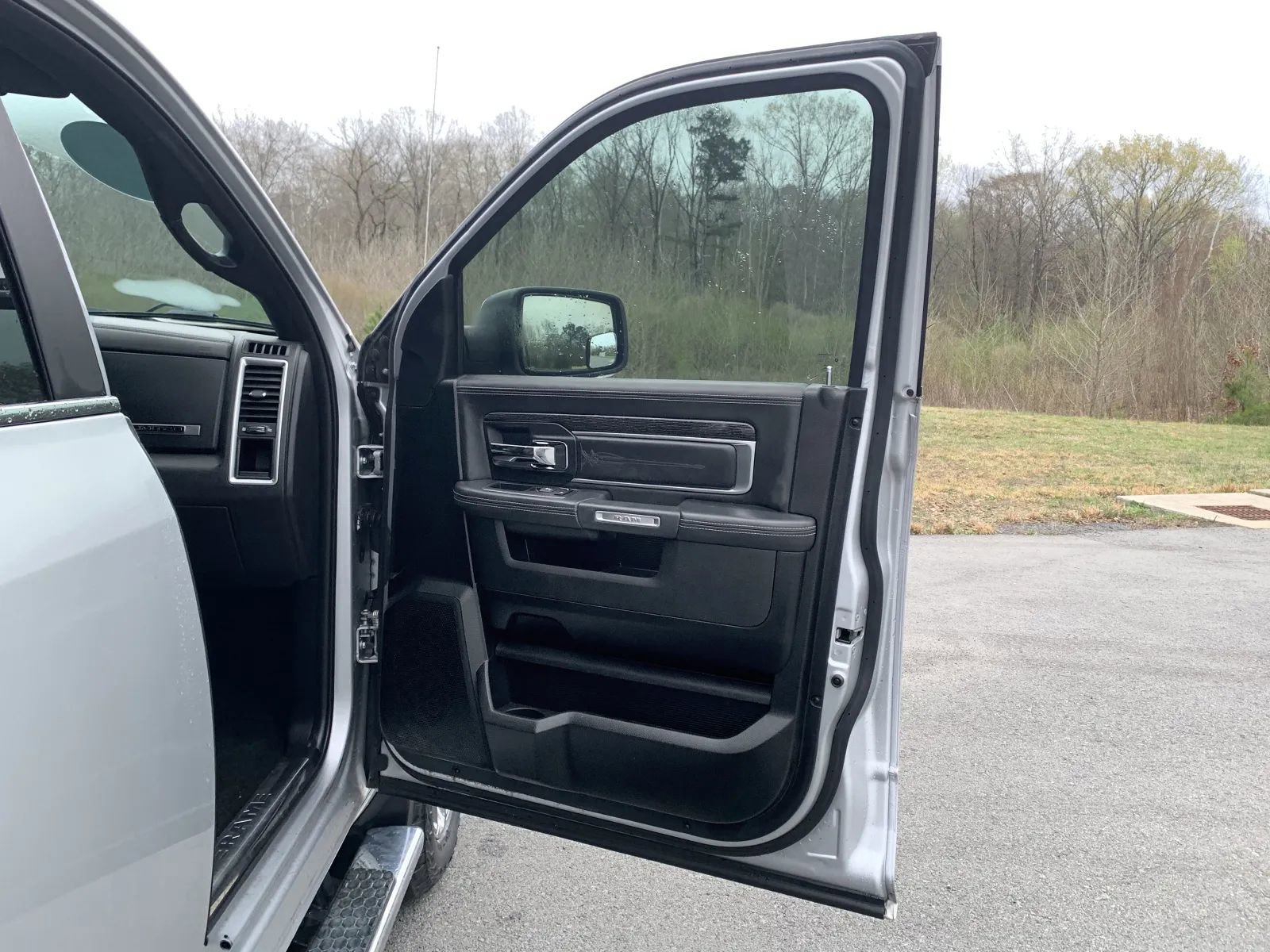 Used 2017 RAM 1500 Limited AWD/4WD image 33