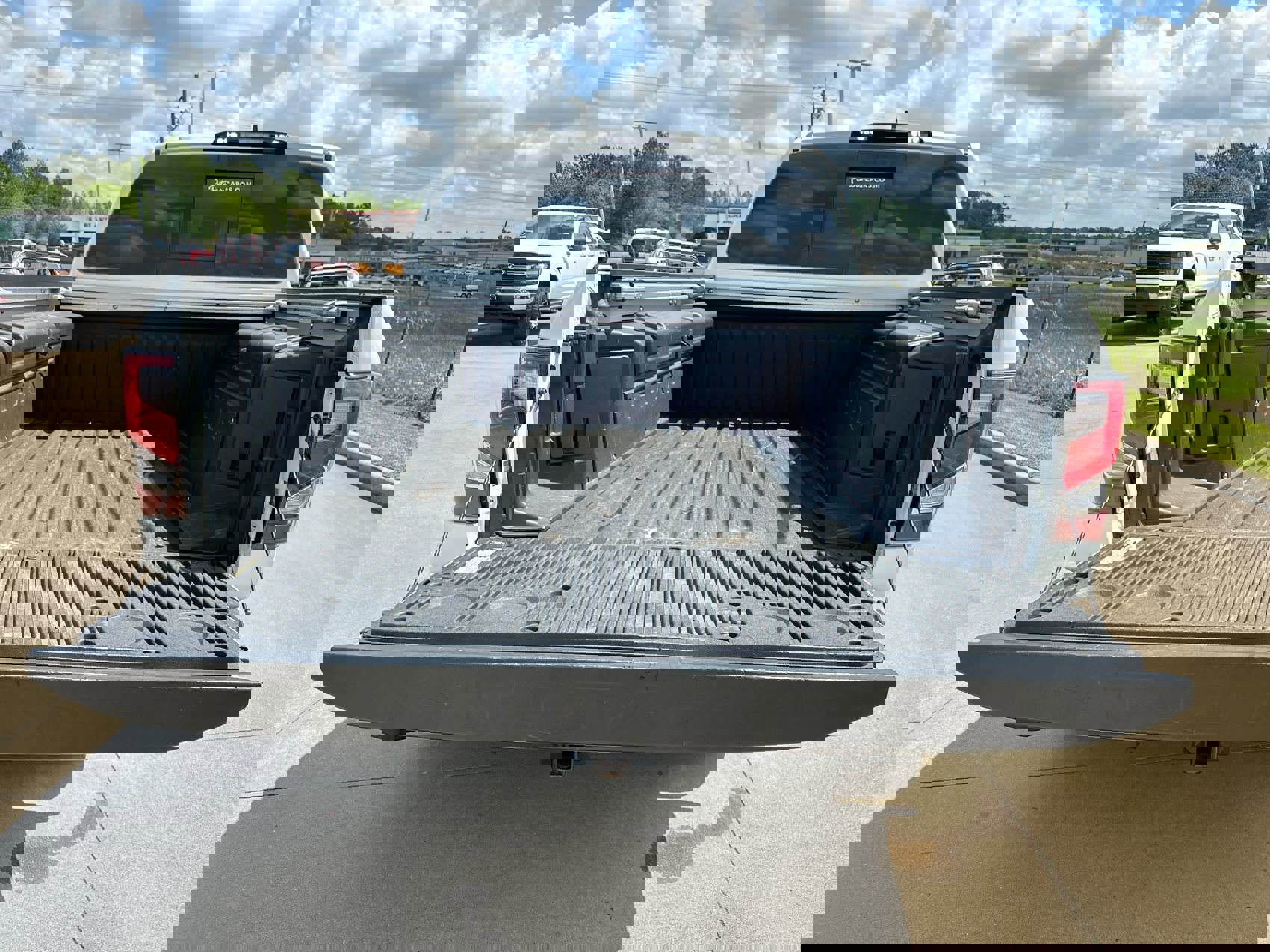 Used 2023 Nissan Titan Platinum Reserve w/ Moonroof Package image 25