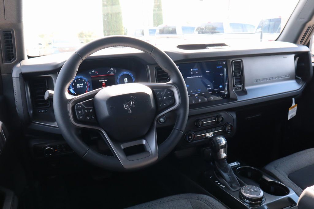 New 2025 Ford Bronco Big Bend image 2