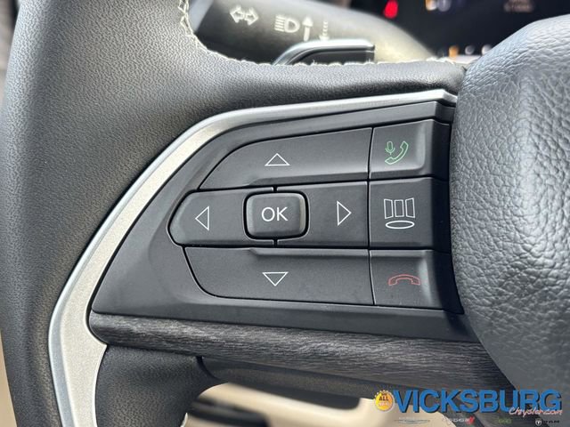 New 2025 Jeep Grand Cherokee Limited w/ Trailer Tow Package image 16