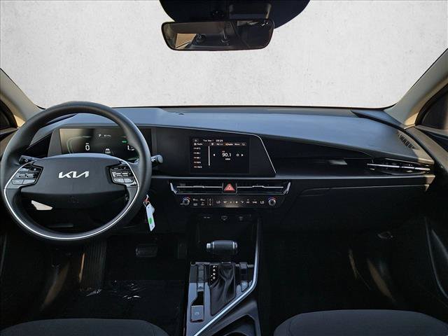 Used 2025 Kia Niro LX FWD image 12