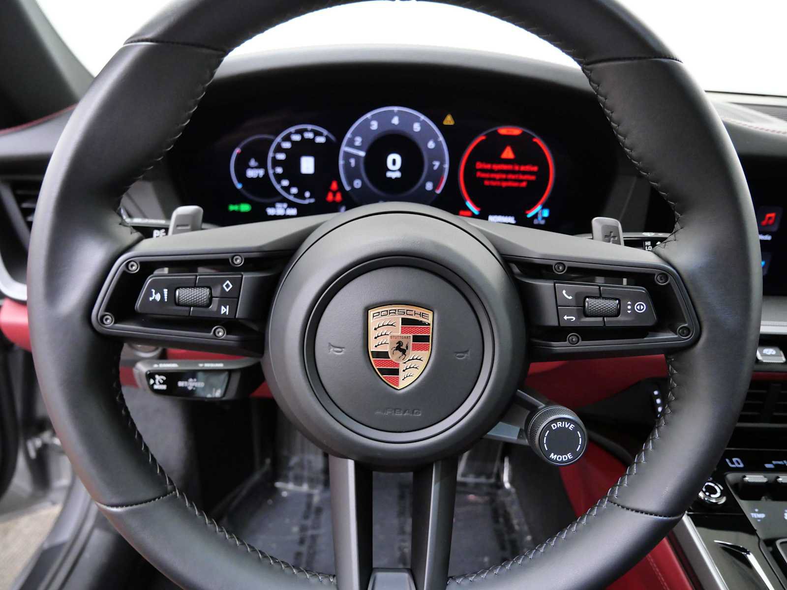 Used 2025 Porsche 911 Carrera RWD image 24