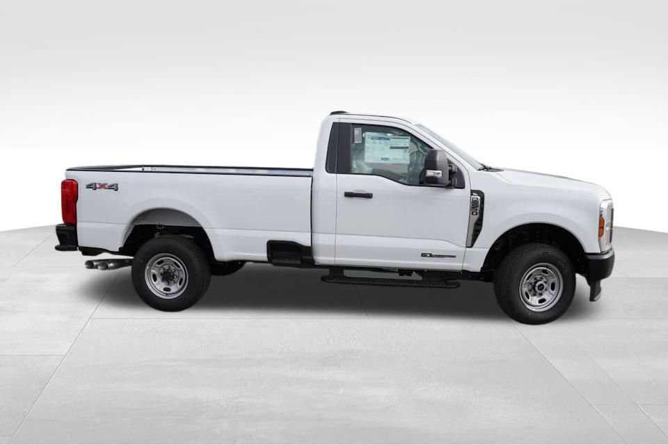 New 2026 Ford F250 XL w/ F-250 >10K GVWR Package AWD/4WD image 2