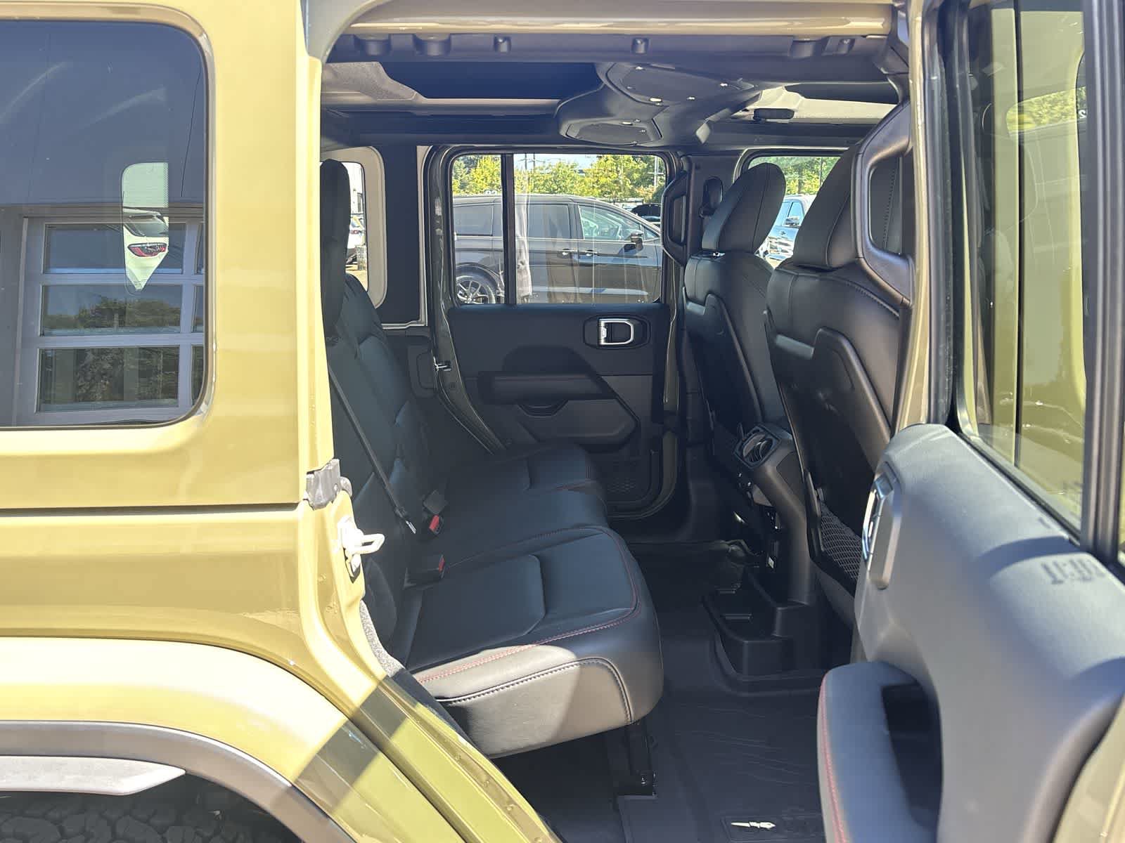 New 2026 Jeep Wrangler Unlimited Rubicon AWD/4WD image 10