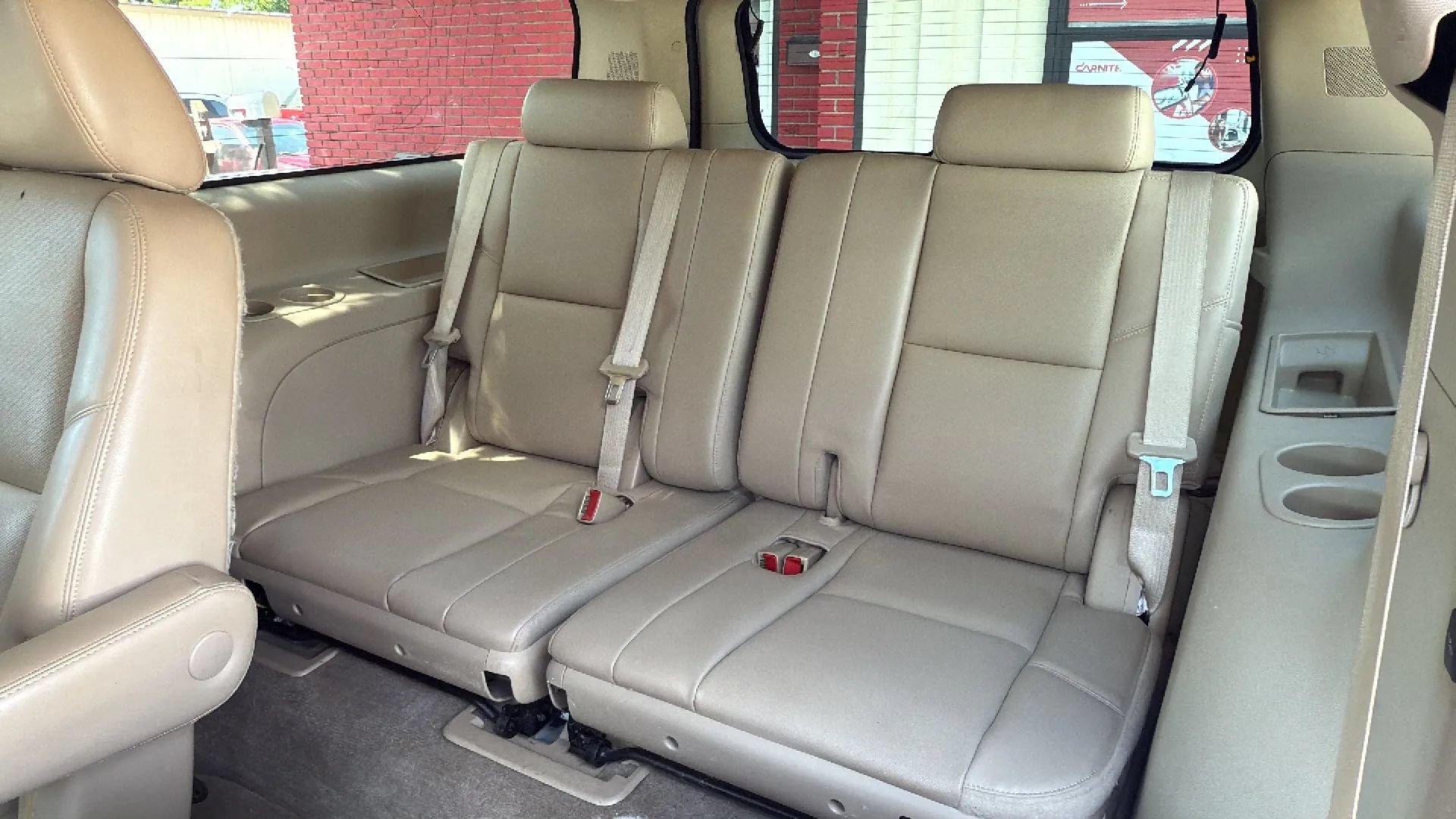 Used 2014 Chevrolet Suburban LTZ AWD/4WD image 19