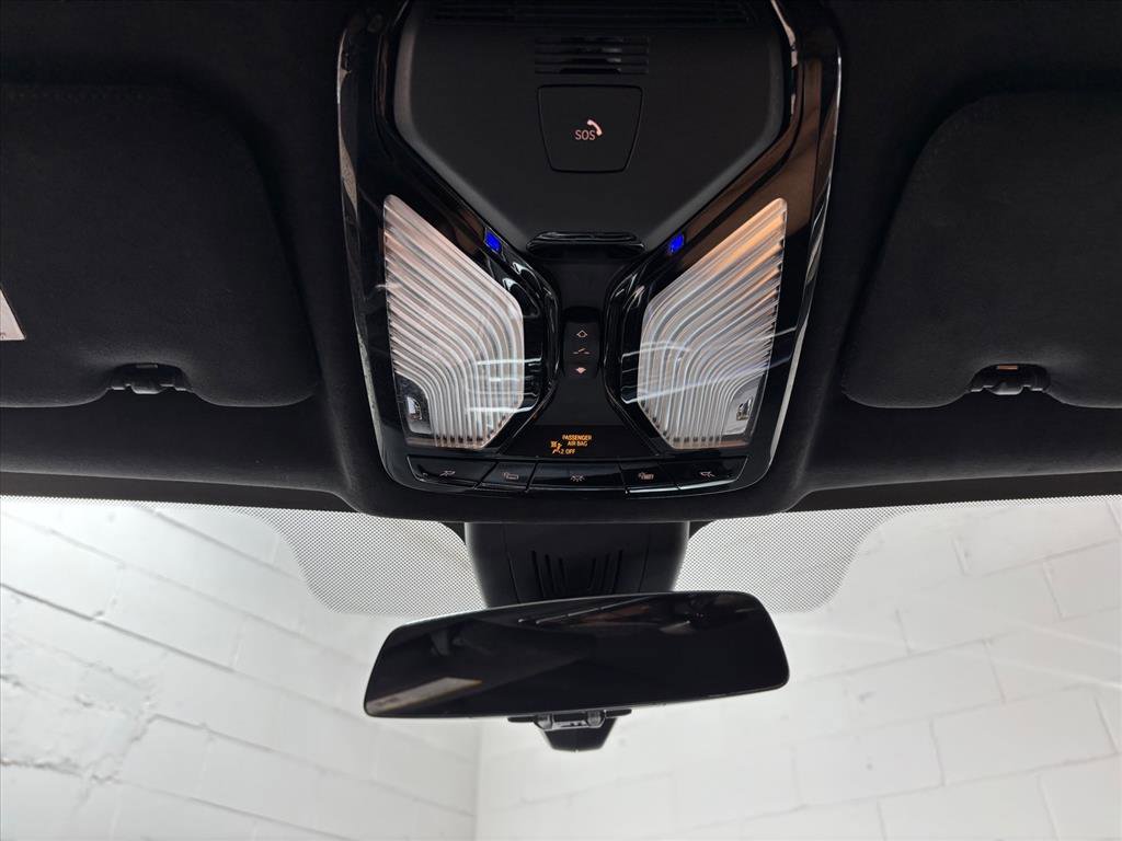 Used 2021 BMW X7 xDrive40i w/ M Sport Package image 12