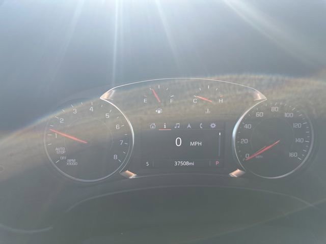 Used 2024 GMC Terrain SLT image 30