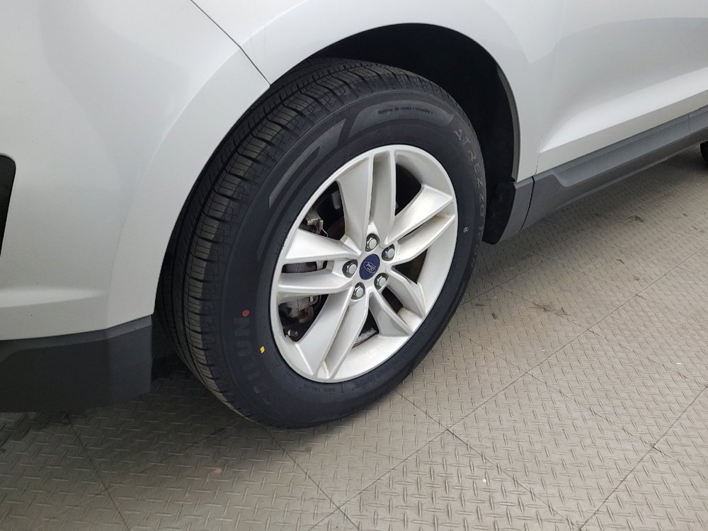 Used 2015 Ford Edge SEL FWD image 31